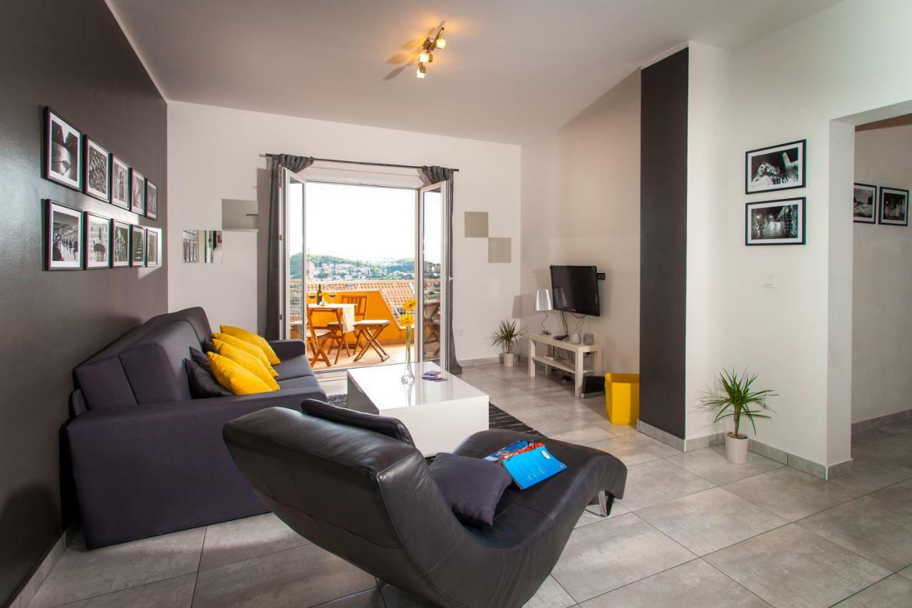 Two Bedroom Apartment With A Sea View & A Balcony Dubrovnik Exterior foto
